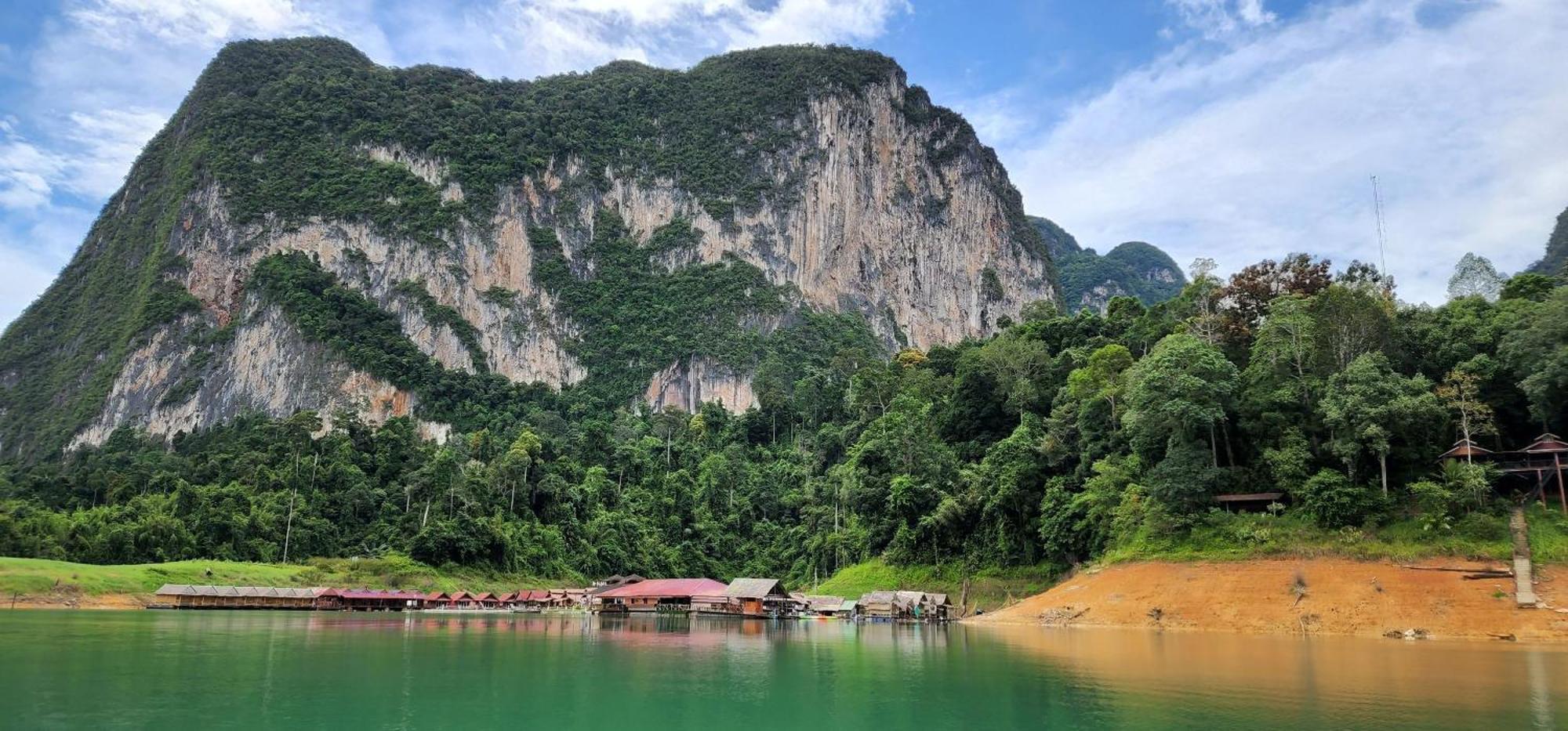 Khaosok Happy House Bed and Breakfast Khao Sok National Park Buitenkant foto